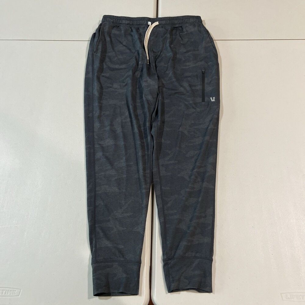 Vuori Camo Sunday Performance Joggers Pants Men Size Large Camo Gray Black V416